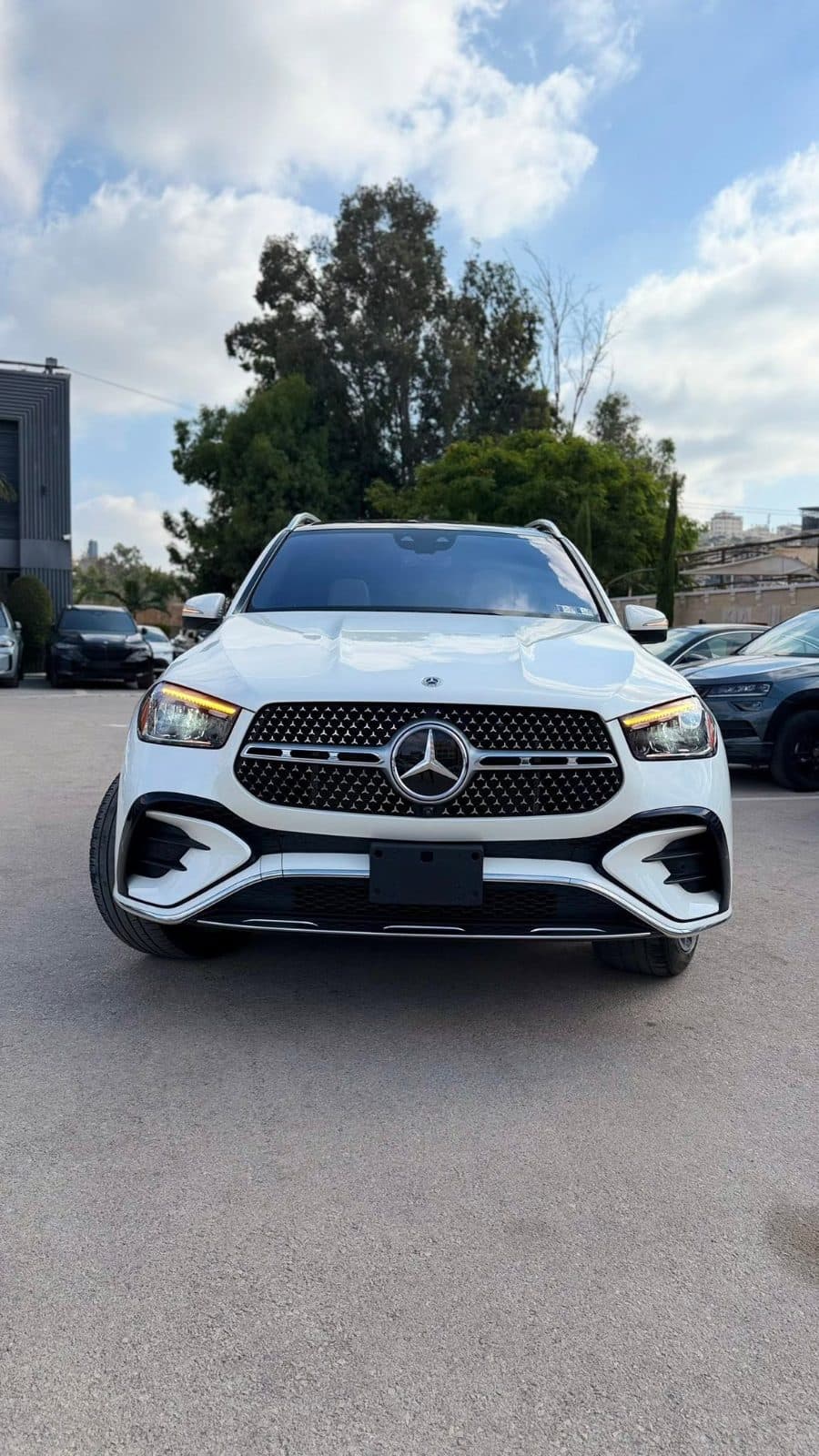 مرسيدس GLE450e موديل 2023 — صورة 1